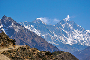 NEPAL'S FLYING  SNOW LEOPARDS