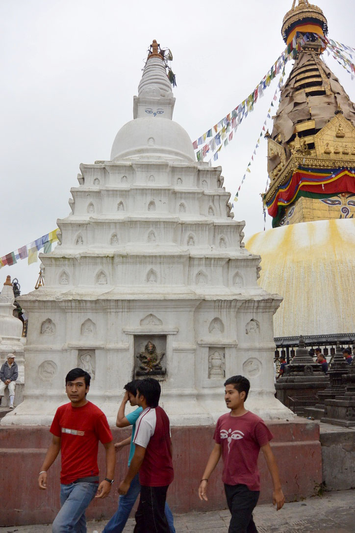 Many Gods  Many Blessings: A Stupa Rebuilt